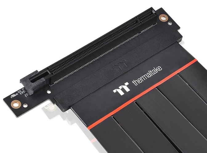Thermaltake PCIе 4.0 x16 Black 90° 200mm