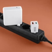 HAMA Бързо мини Gan зарядно 30 W