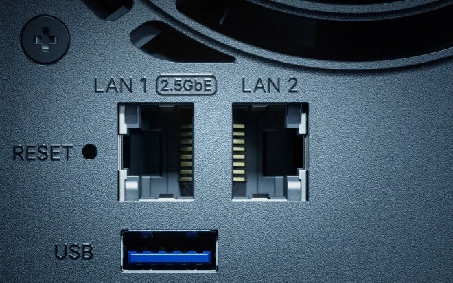 Мрежов сторидж Synology DS425+, за 4 диска, Intel Celeron J4125 - 4 Cores