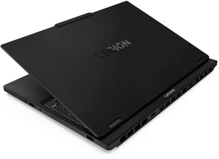LENOVO Legion 5 15IAX10 RTX 5070 8GB