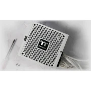Thermaltake Toughpower GF1 Snow Gold 750W