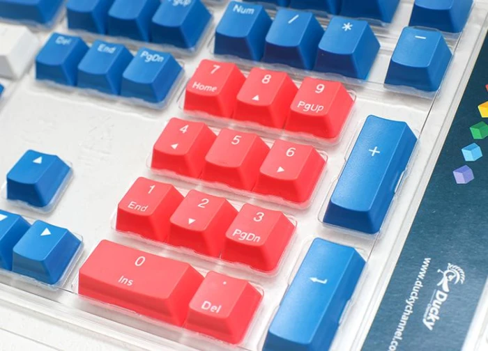 Капачки за механична клавиатура Ducky Bon Voyage 108-Keycap Set PBT Double-Shot US Layout
