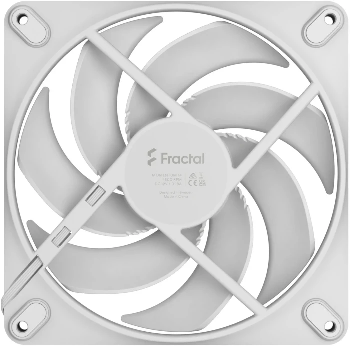 FRACTAL Momentum 14 White