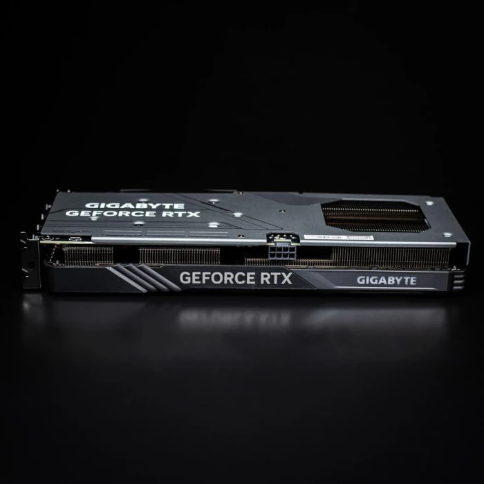 GIGABYTE RTX 4060 GAMING OC 8G