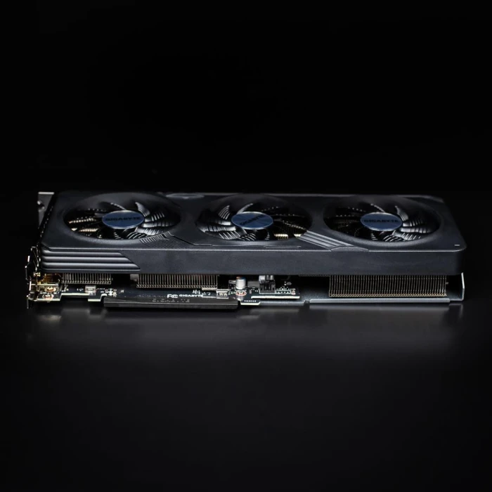 GIGABYTE RTX 4060 GAMING OC 8G