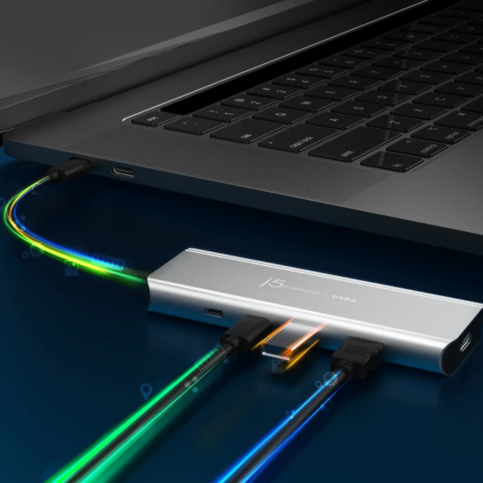 j5create JCD401 USB4 5in1 HUB